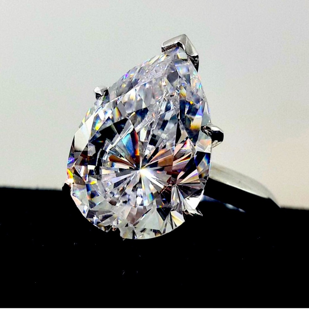 CZ white platinum sterling silver pear shape 10ct engagement ring fantasia